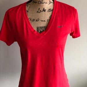 Nike Tops - Nike dry fit short sleeved t shirt Nike Tops - Nike dry fit short sleeved t shirt